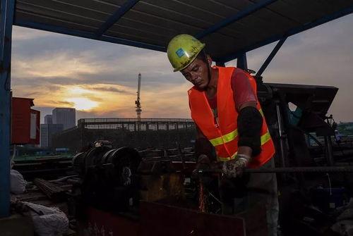 3d金瓶高清完整版在线观看,沉浸式视觉盛宴，带你领略极致感官体验